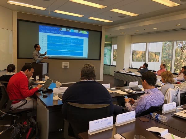 Top managers from Schlumberger learn about how IBM has reinvented itself over the years to remain a leading technology company in spite of a constantly changing marketplace.